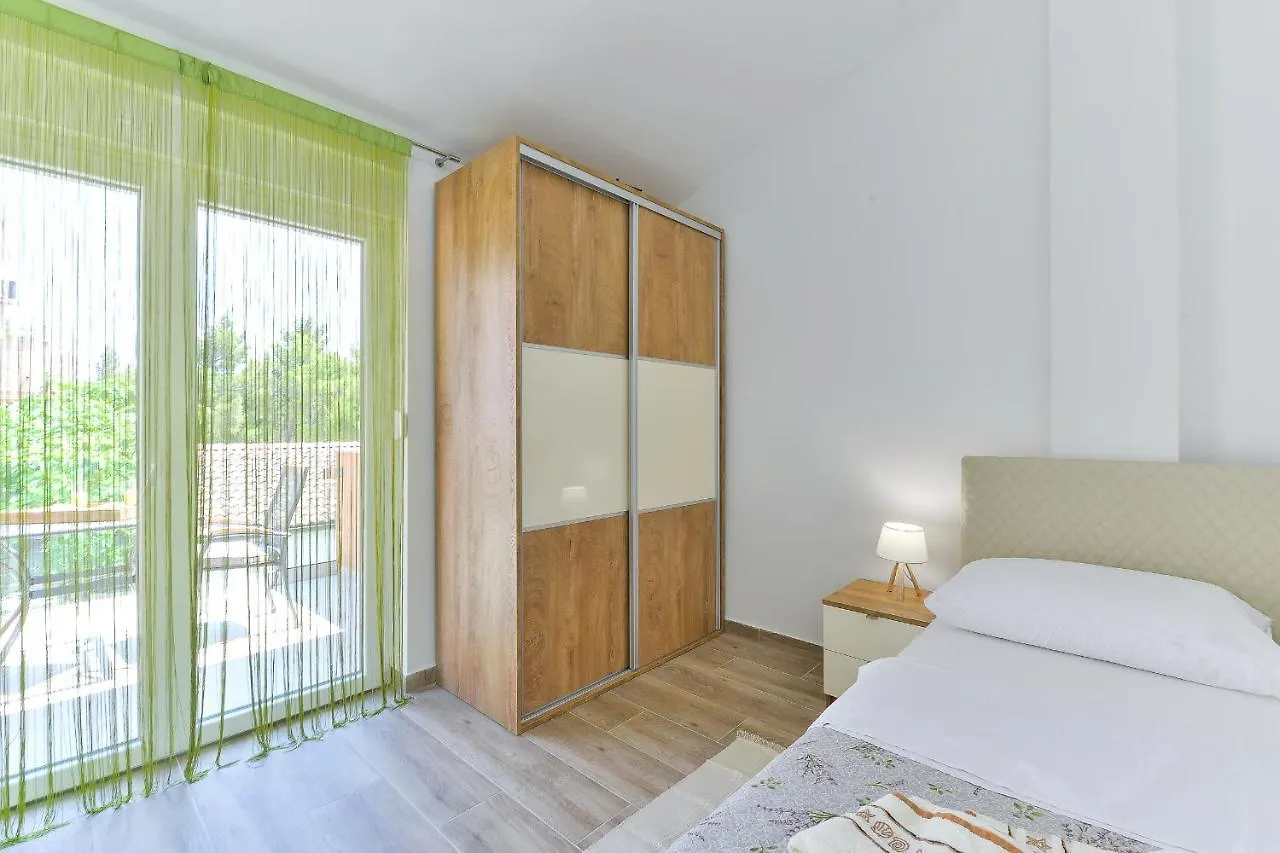 Cascada Villas With Private Jacuzzi And Private Parking Starigrad Paklenica
