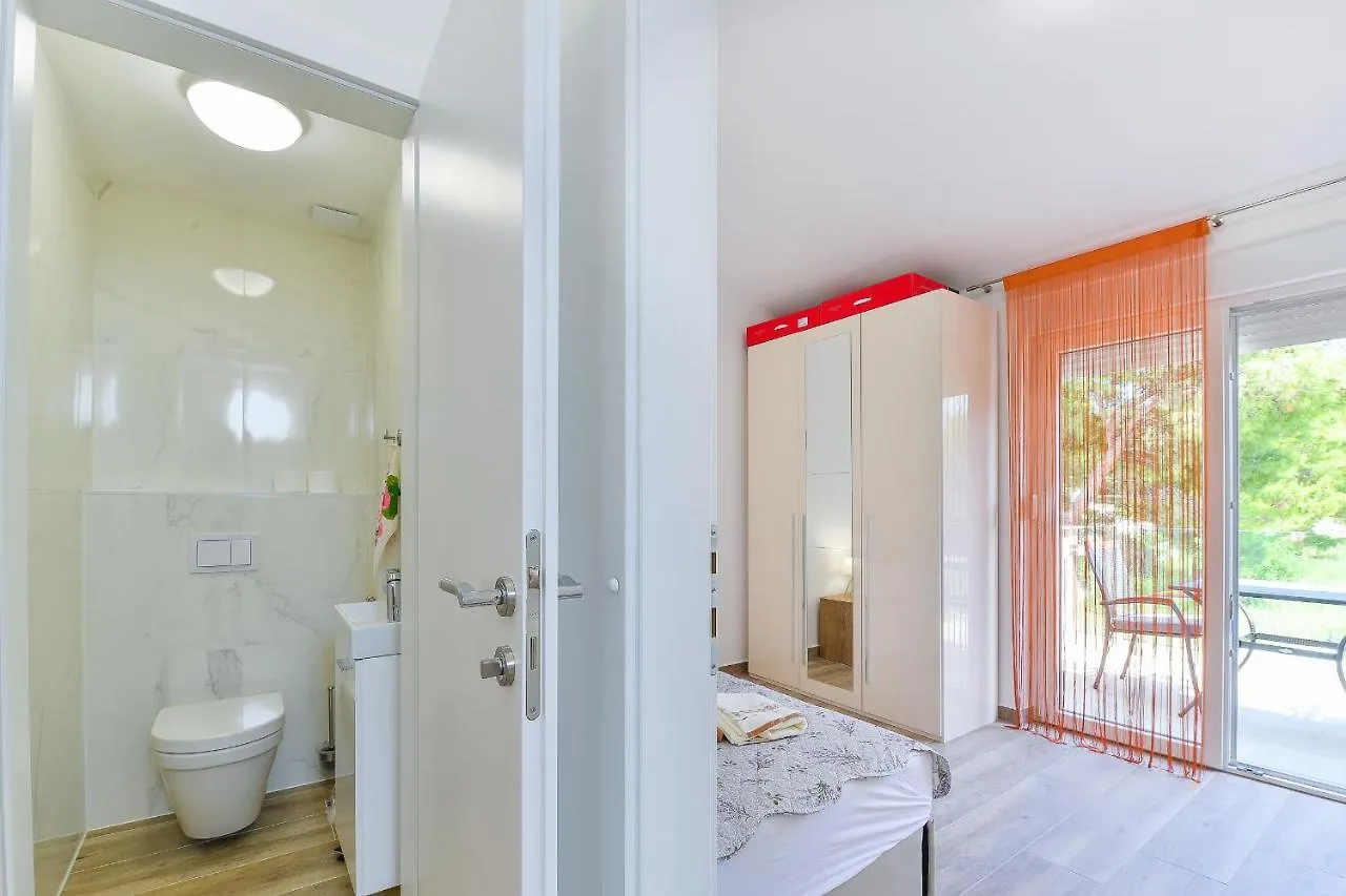 Cascada Villas With Private Jacuzzi And Private Parking Starigrad Paklenica